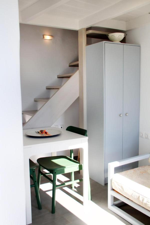 Cozy Guesthouse - Agios Romanos Exterior foto